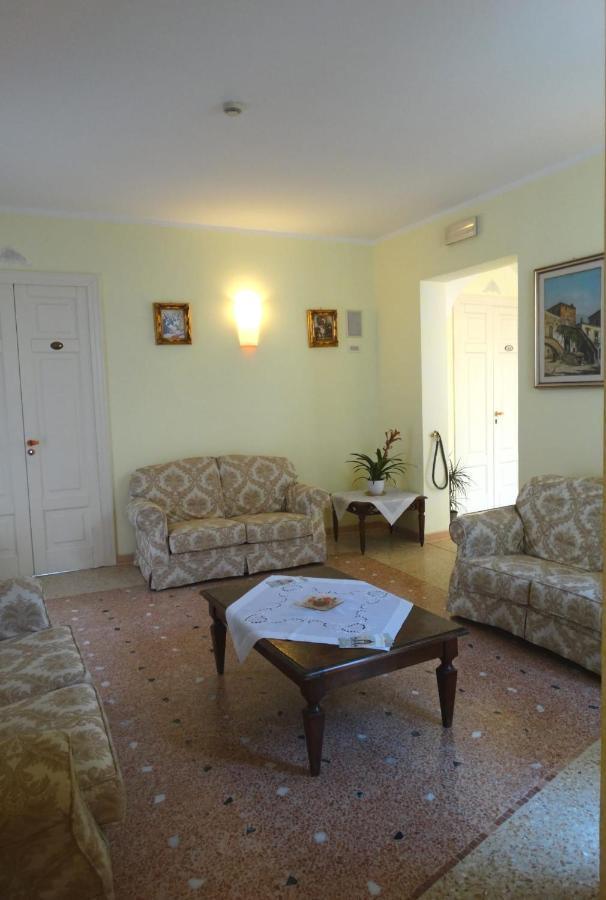 Hotel San Giuseppe Gerace Εξωτερικό φωτογραφία